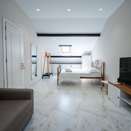 City Center Hideout - Studio Apartment Tiranë Eksteriør bilde
