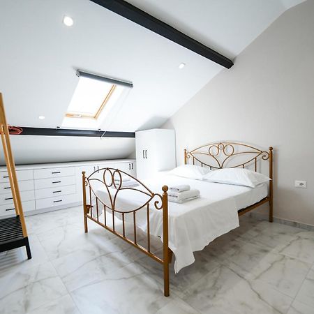 City Center Hideout - Studio Apartment Tiranë Eksteriør bilde