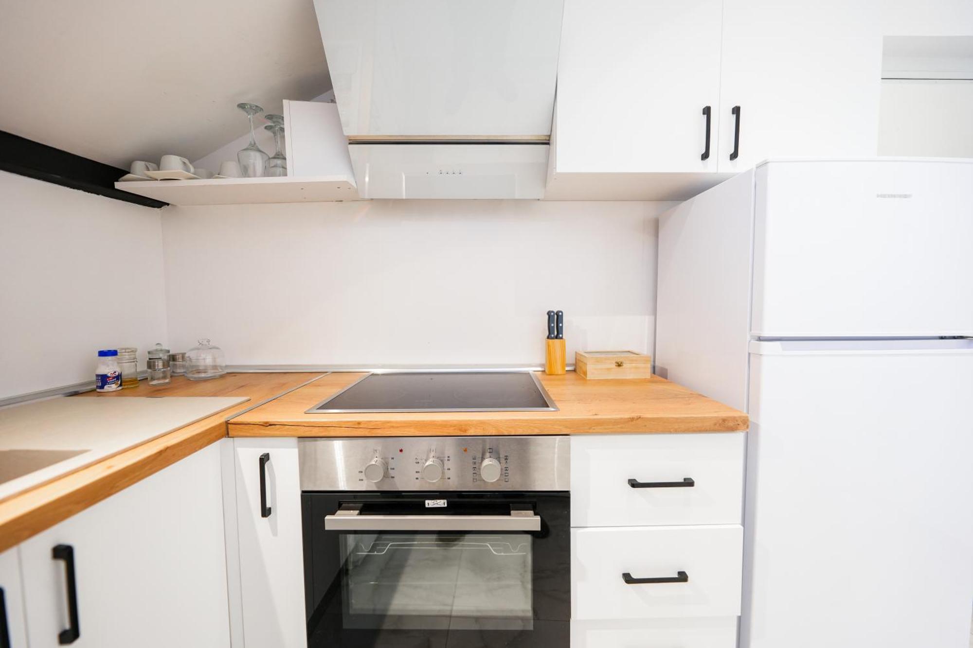 City Center Hideout - Studio Apartment Tiranë Eksteriør bilde